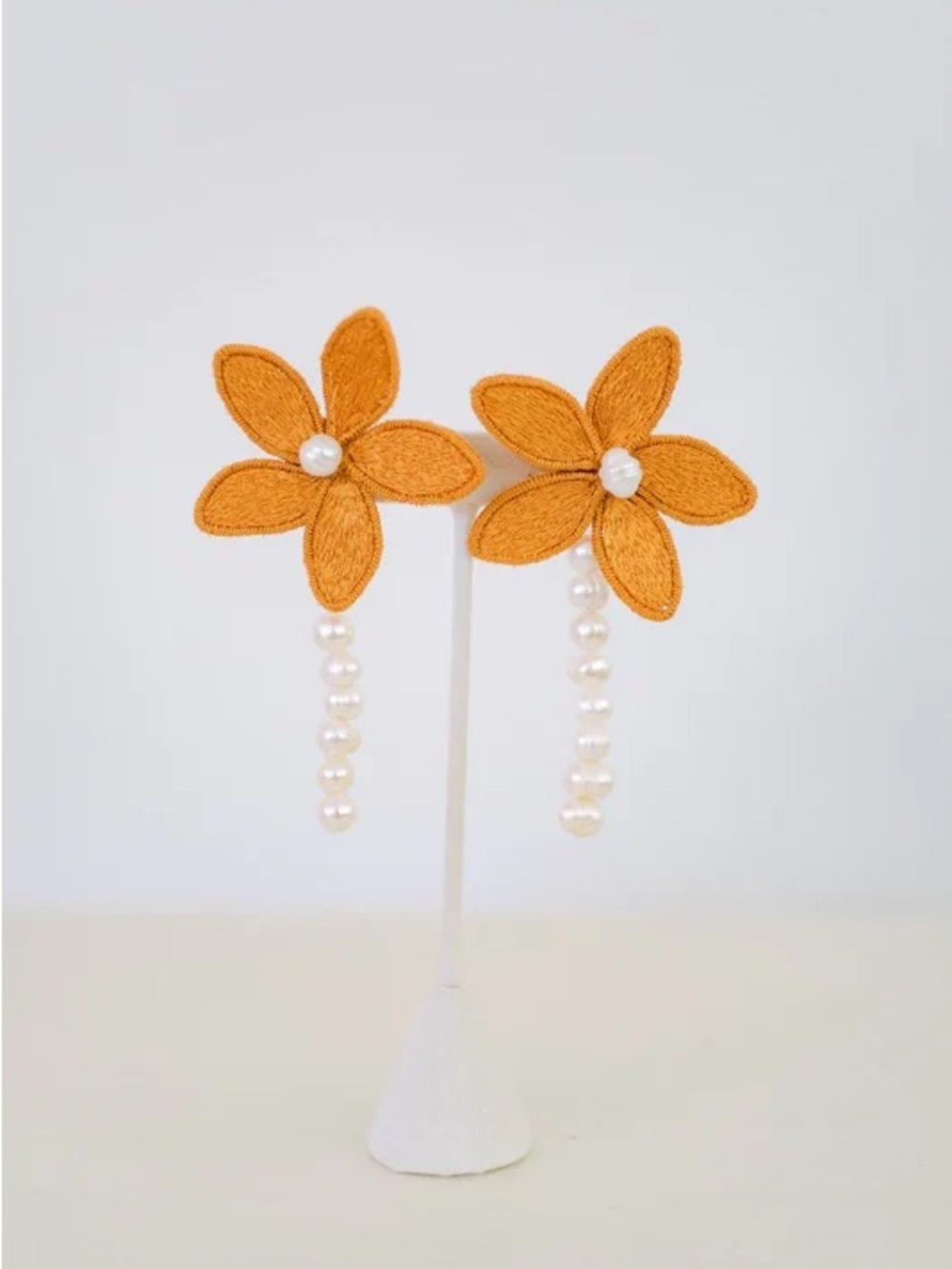 Annet Chatoyer Austin Earring - Floral Pearl Drop Earrings